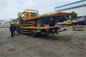 米易同城汽车补胎